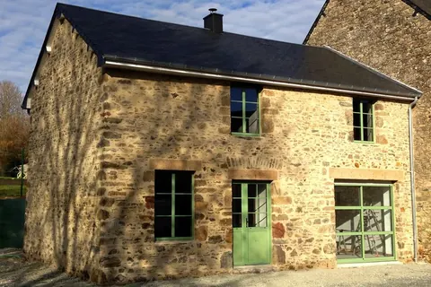 Jointoiement traditionnel — maisons — Jointoiement de façade.